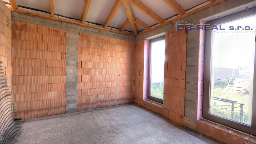 Ponúkame na predaj luxusnú novostavbu 5izb RD 322m2, pozemok 2738m2, 3-garáž 60m2, bazén 45m2