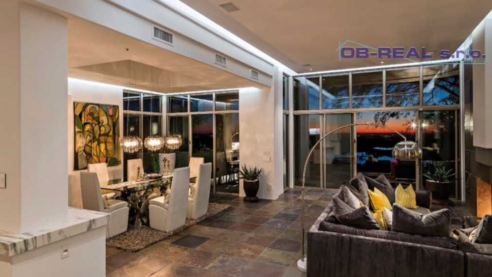 Ponúkame na predaj luxusnú novostavbu 5izb RD 322m2, pozemok 2738m2, 3-garáž 60m2, bazén 45m2