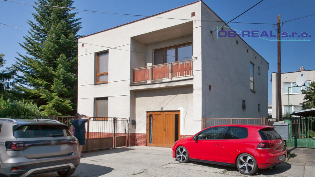 Predaj 1poschd. 5izb RD úžit.242m2 pozemok 673m2 dobrý stav