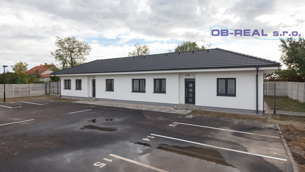 REZERVOVANÝ - B1_Predaj novostavby 3izb rod.domu 84m2 v štandarde, 2xPA, skolaudovaný, oplotený pozemok 261m2