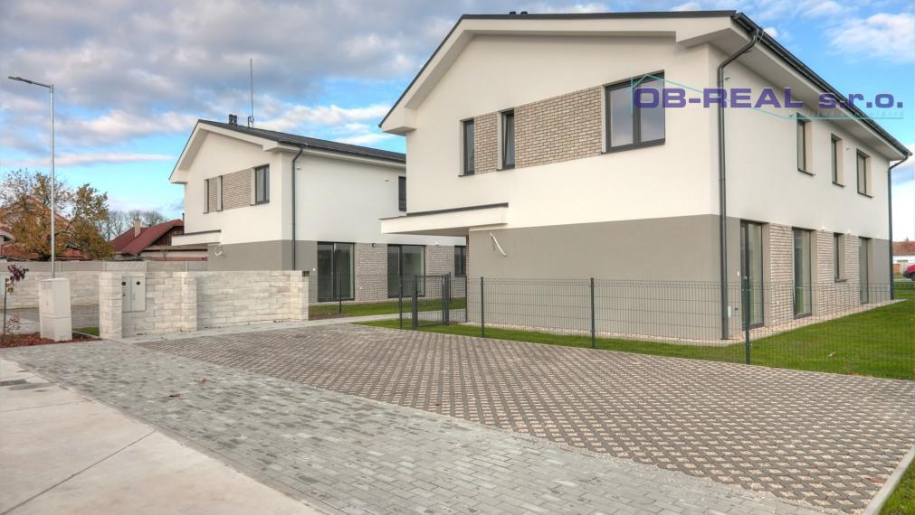 REZERVOVANE_D2D1_Predaj 3izb holobytu 80m2 MEZONET (1NP+2NP)_1xP_Pozemok