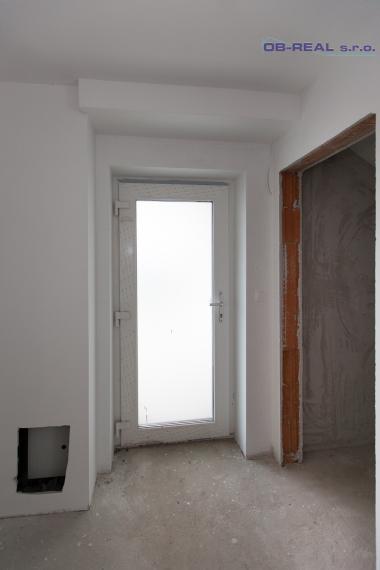 REZERVOVANE_D2D1_Predaj 3izb holobytu 80m2 MEZONET (1NP+2NP)_1xP_Pozemok