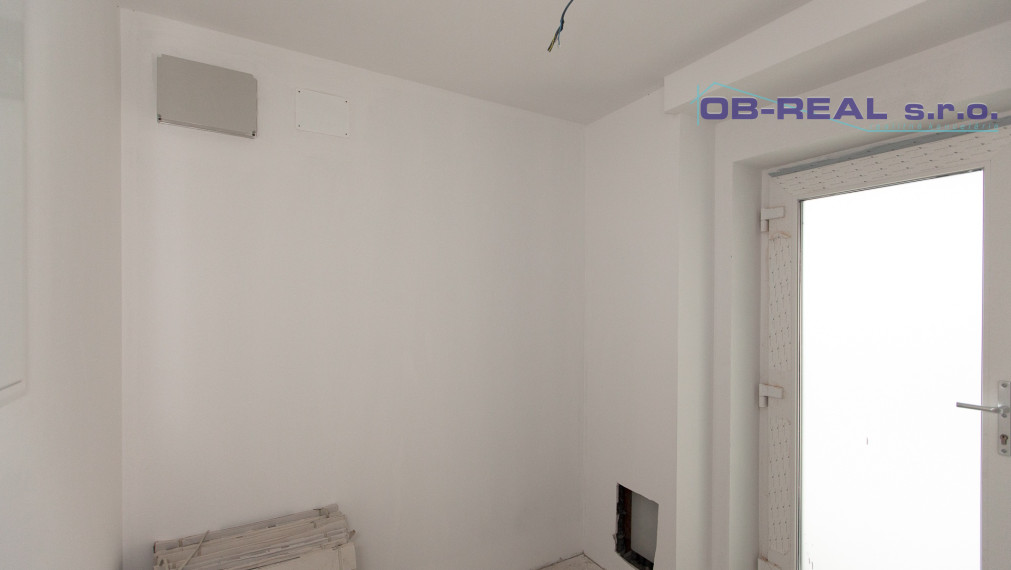 REZERVOVANE_D2D1_Predaj 3izb holobytu 80m2 MEZONET (1NP+2NP)_1xP_Pozemok