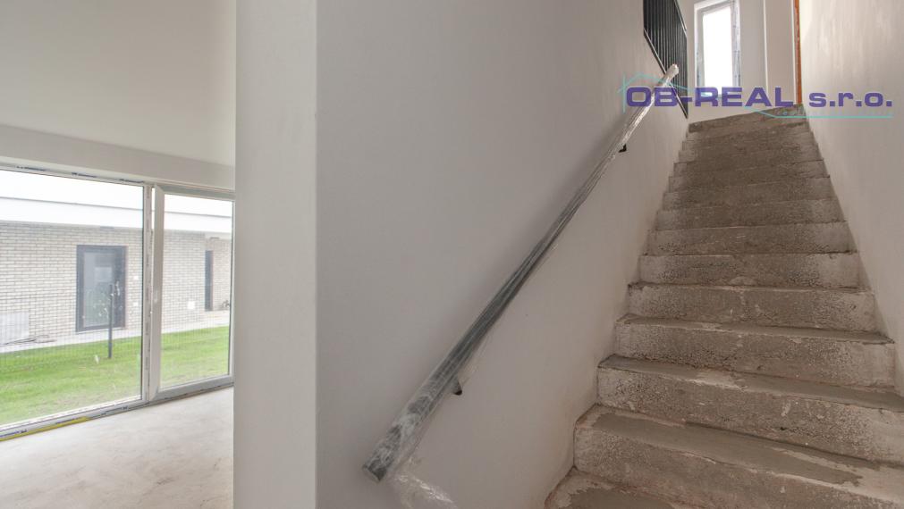 REZERVOVANE_D2D1_Predaj 3izb holobytu 80m2 MEZONET (1NP+2NP)_1xP_Pozemok