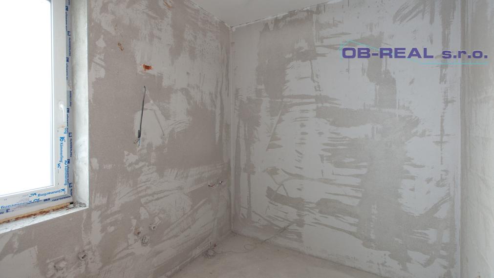 REZERVOVANE_D2D1_Predaj 3izb holobytu 80m2 MEZONET (1NP+2NP)_1xP_Pozemok