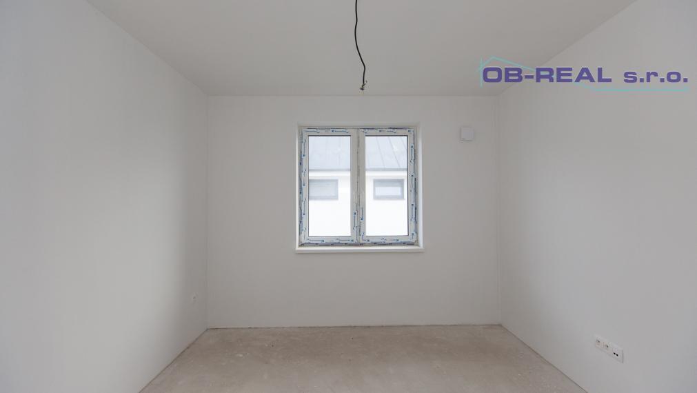 REZERVOVANE_D2D1_Predaj 3izb holobytu 80m2 MEZONET (1NP+2NP)_1xP_Pozemok