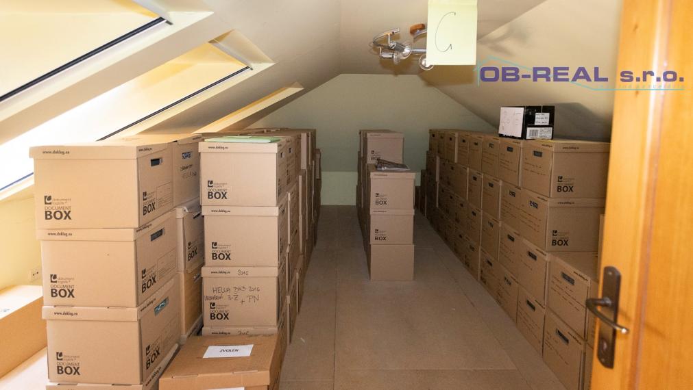 Predaj trojpodlažnej administratívnej budovy v Galante