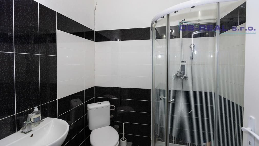 Predaj 8izb RD pozemok 1710m2 top lokalita Sládkovičova.