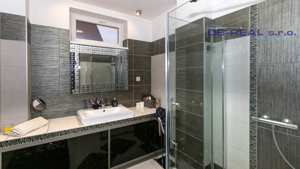 Predaj 8izb RD pozemok 1710m2 top lokalita Sládkovičova.