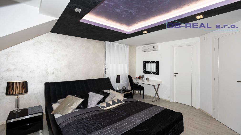 Predaj 8izb RD pozemok 1710m2 top lokalita Sládkovičova.