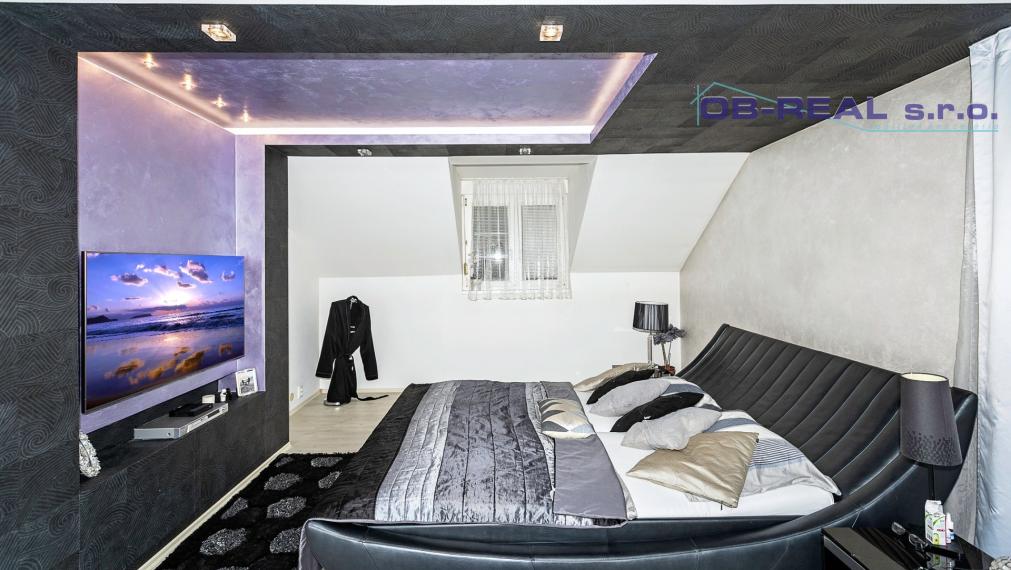 Predaj 8izb RD pozemok 1710m2 top lokalita Sládkovičova.