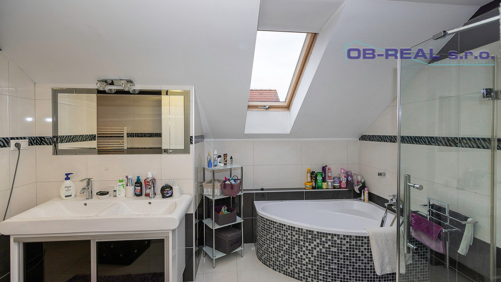 Predaj 8izb RD pozemok 1710m2 top lokalita Sládkovičova.