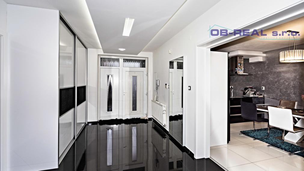 Predaj 8izb RD pozemok 1710m2 top lokalita Sládkovičova.