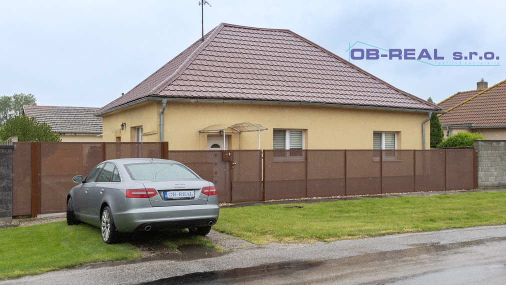 REZERVOVANE_Predaj rekonštr. 3izb RD 90m2 tehla, nová strecha, pozemok 1772m2