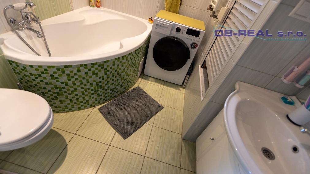 Predaj rekonštr. 3izb RD 90m2 tehla, nová strecha, pozemok 1772m2