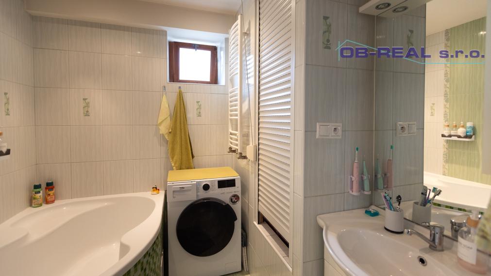 Predaj rekonštr. 3izb RD 90m2 tehla, nová strecha, pozemok 1772m2