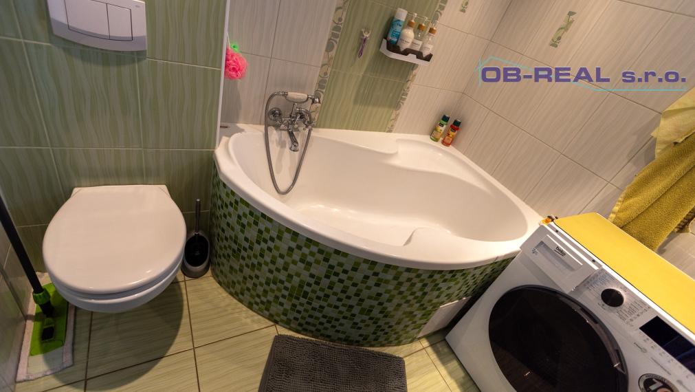 Predaj rekonštr. 3izb RD 90m2 tehla, nová strecha, pozemok 1772m2