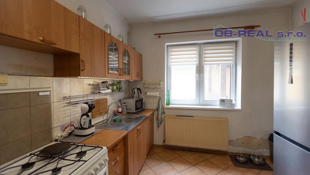 Predaj rekonštr. 3izb RD 90m2 tehla, nová strecha, pozemok 1772m2