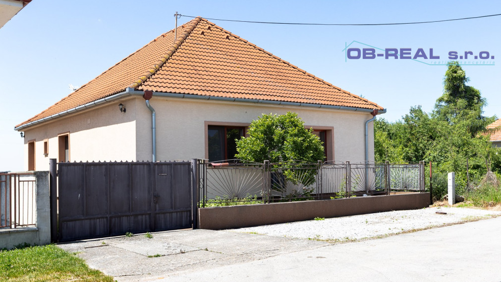 REZERVOVANÉ - V Gáni predaj rekonštr. 5izb RD 120m2, garáž, pozemok 800m2