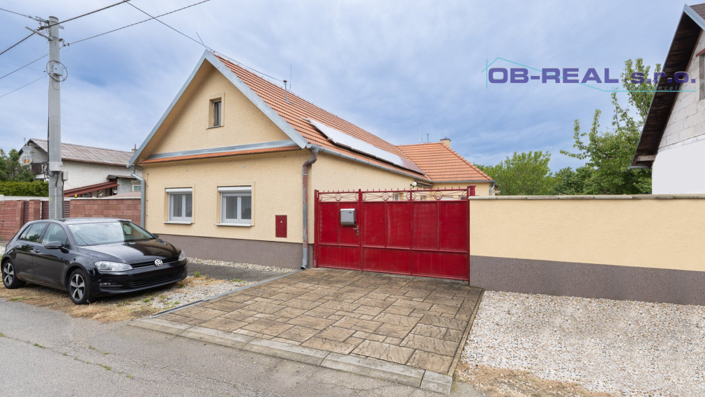 Predaj reknštr.5izb RD 191m2 pozemok 2854m2 v obci Váhovce