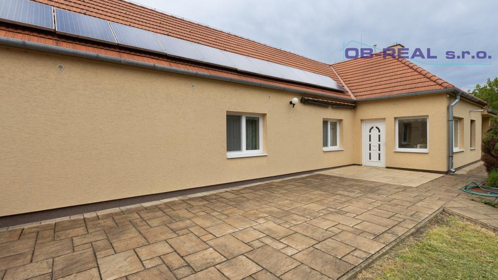 REZERVOVANÉ - Predaj reknštr.5izb RD 191m2 pozemok 2854m2 v obci Váhovce