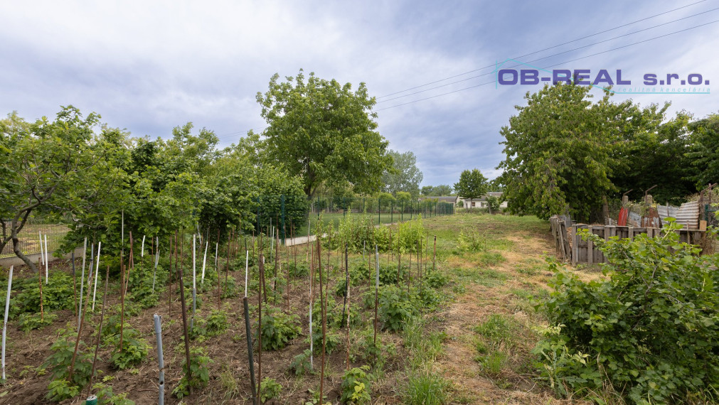 REZERVOVANÉ - Predaj reknštr.5izb RD 191m2 pozemok 2854m2 v obci Váhovce