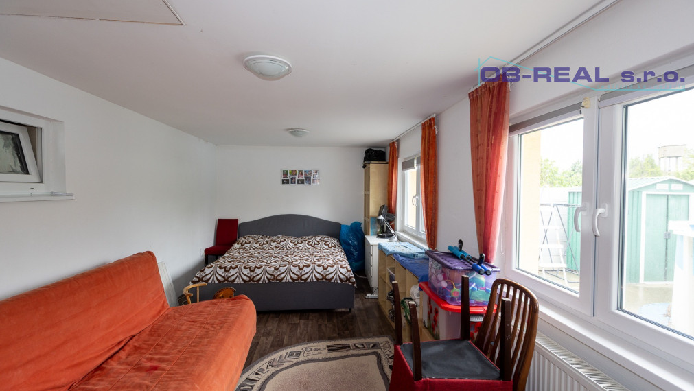 REZERVOVANÉ - Predaj reknštr.5izb RD 191m2 pozemok 2854m2 v obci Váhovce