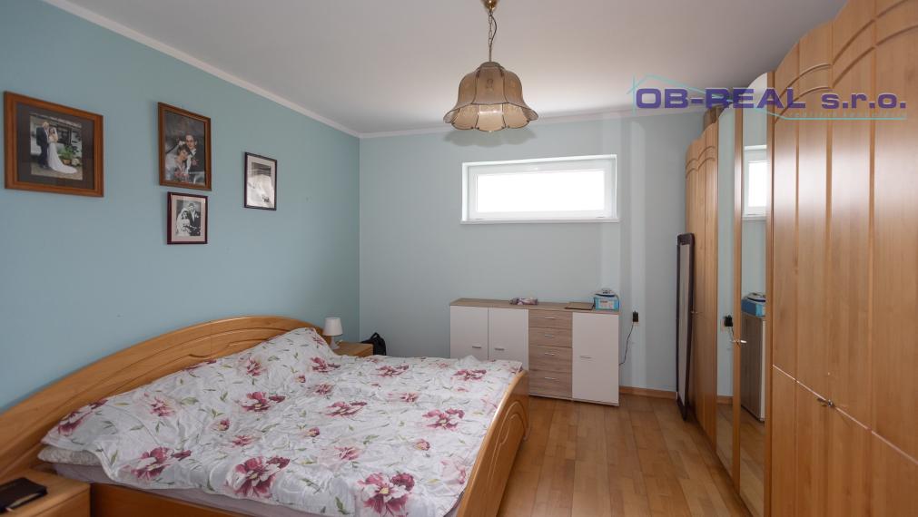 REZERVOVANÉ - Predaj reknštr.5izb RD 191m2 pozemok 2854m2 v obci Váhovce