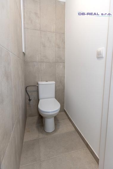 Predaj kompletne rekonštr. 2izb bytu 62m2 na zvýš. prízemí