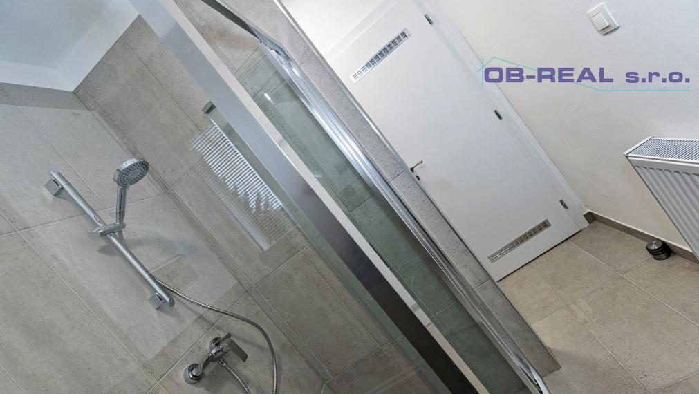 Predaj kompletne rekonštr. 2izb bytu 62m2 na zvýš. prízemí