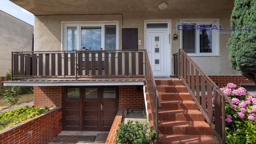 REZERVOVANÉ - Predaj 4izb trojpodlažného rod. domu 191m2 pozemok 400m2