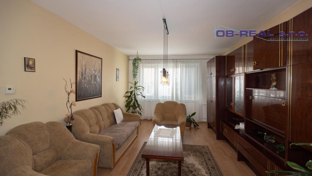 REZERVOVANÉ - Predaj 4izb trojpodlažného rod. domu 191m2 pozemok 400m2