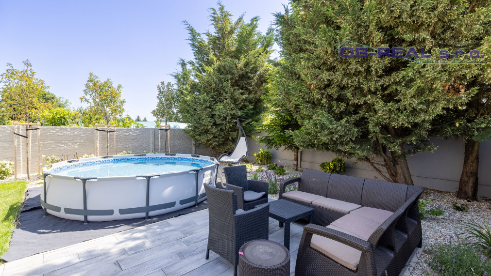 REZERVOVANÉ-Predaj rekonštr. 5izb RD 240m2, parková úprava, pozemok 198m2