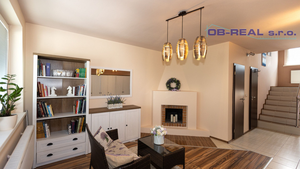 REZERVOVANÉ-Predaj rekonštr. 5izb RD 240m2, parková úprava, pozemok 198m2