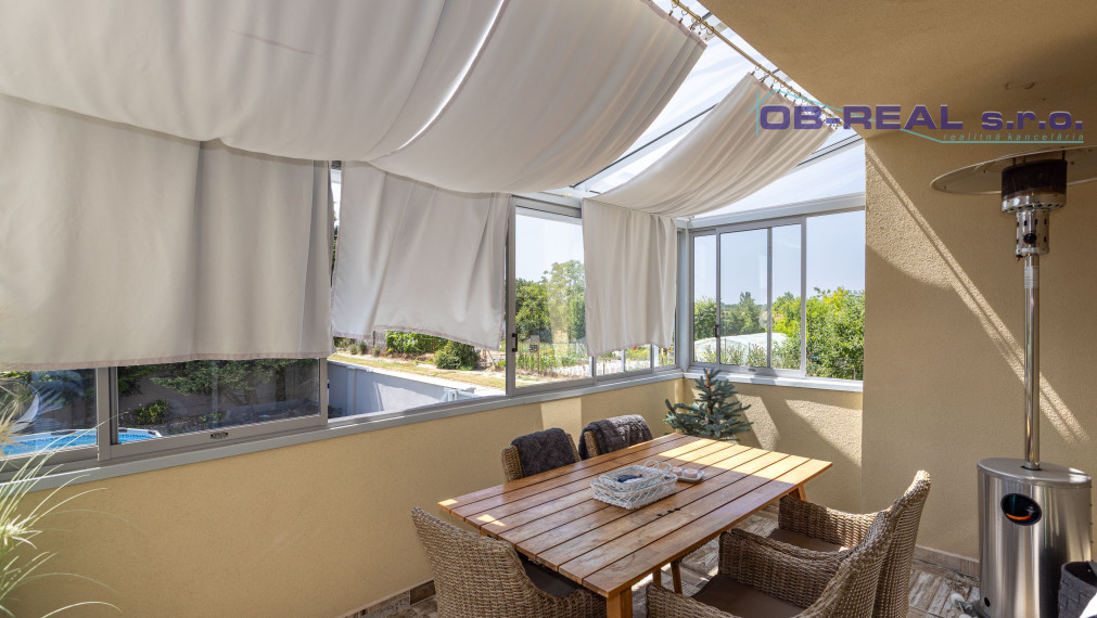 REZERVOVANÉ-Predaj rekonštr. 5izb RD 240m2, parková úprava, pozemok 198m2