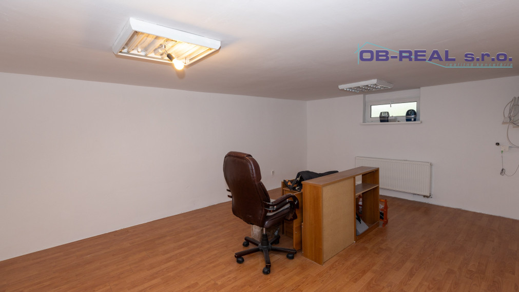 REZERVOVANÉ-Predaj rekonštr. 5izb RD 240m2, parková úprava, pozemok 198m2