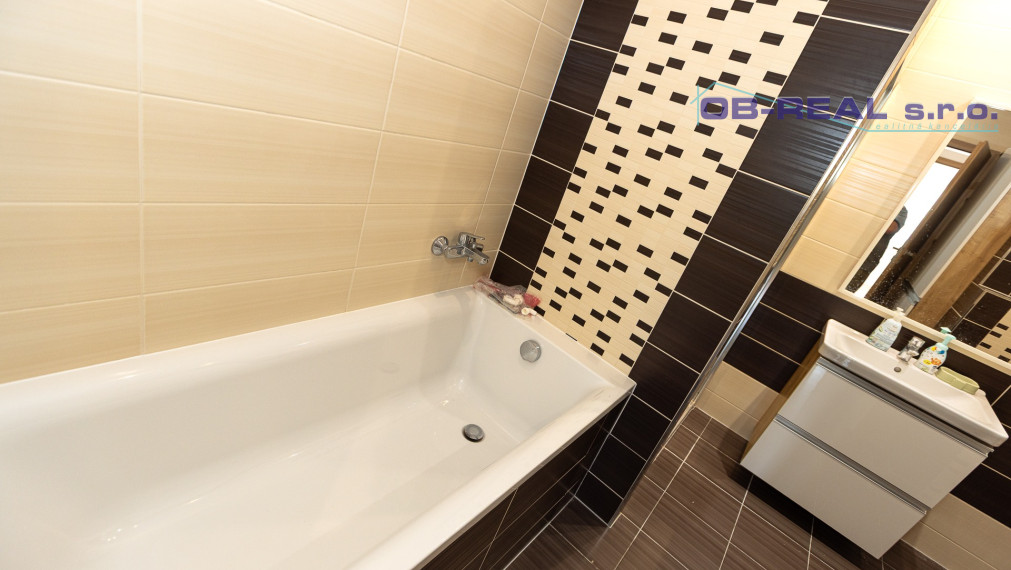 Predaj 4izb RD 183m2 pozemok 464m2 výstavba 2015 čiatč. Zariadený