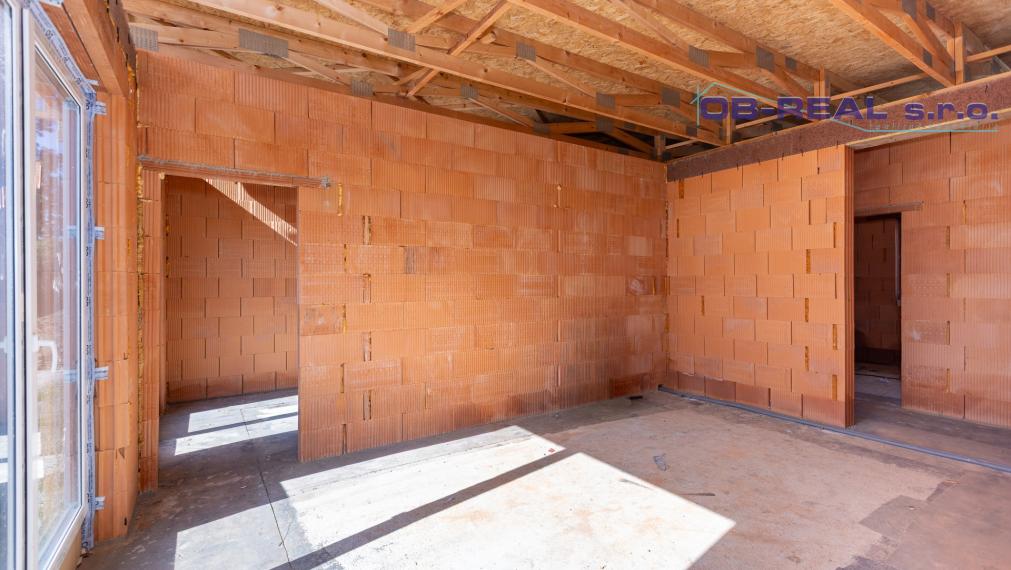 Exkluzívne ponúkame na predaj novostavby 4izb RD + garáž, v radovej zástavbe v novovybudovanej lokalite v Nebojsi