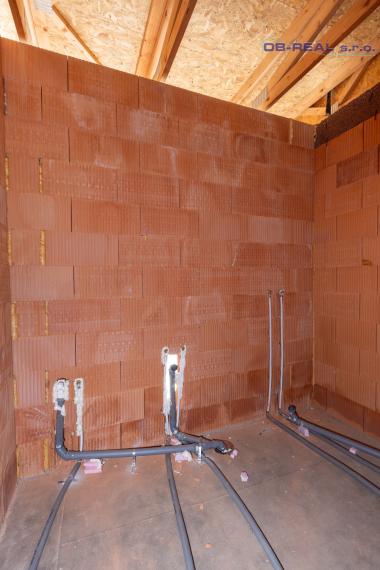 Exkluzívne ponúkame na predaj novostavby 4izb RD + garáž, v radovej zástavbe v novovybudovanej lokalite v Nebojsi