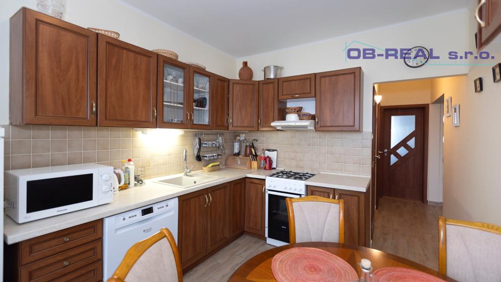 Predaj reknštr.4izb bytu 79m2+mur.pivnica 18m2-Predajom voľný