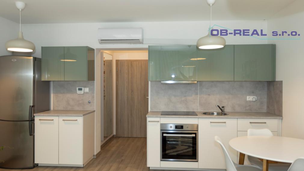 Prenájom moderného 2izb bytu 54m2, zariadený, 1x parkovanie