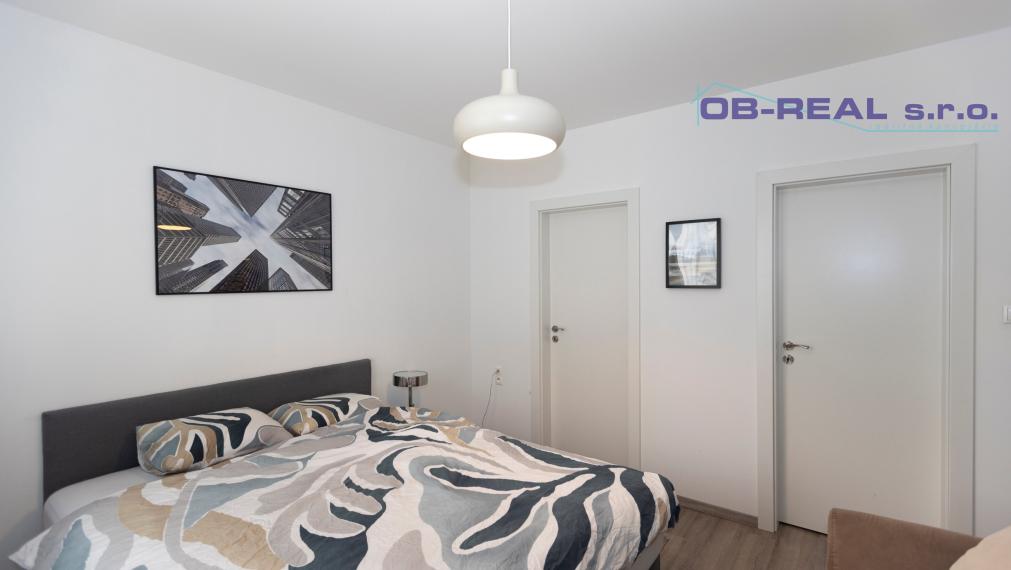 Prenájom moderného 2izb bytu 54m2, zariadený, 1x parkovanie