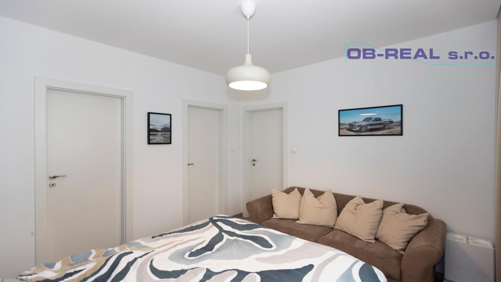 Prenájom moderného 2izb bytu 54m2, zariadený, 1x parkovanie