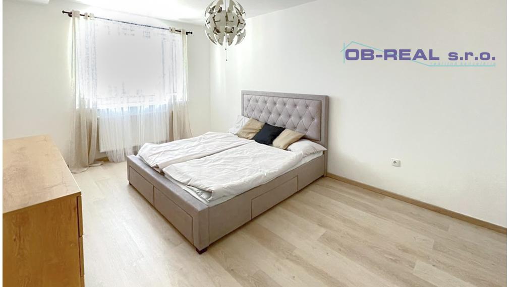 Veľký 3-izbový byt 87,7 m2 v Galante na PREDAJ!