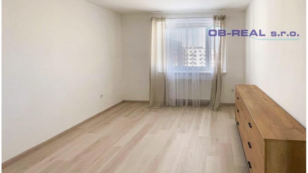 Veľký 3-izbový byt 87,7 m2 v Galante na PREDAJ!