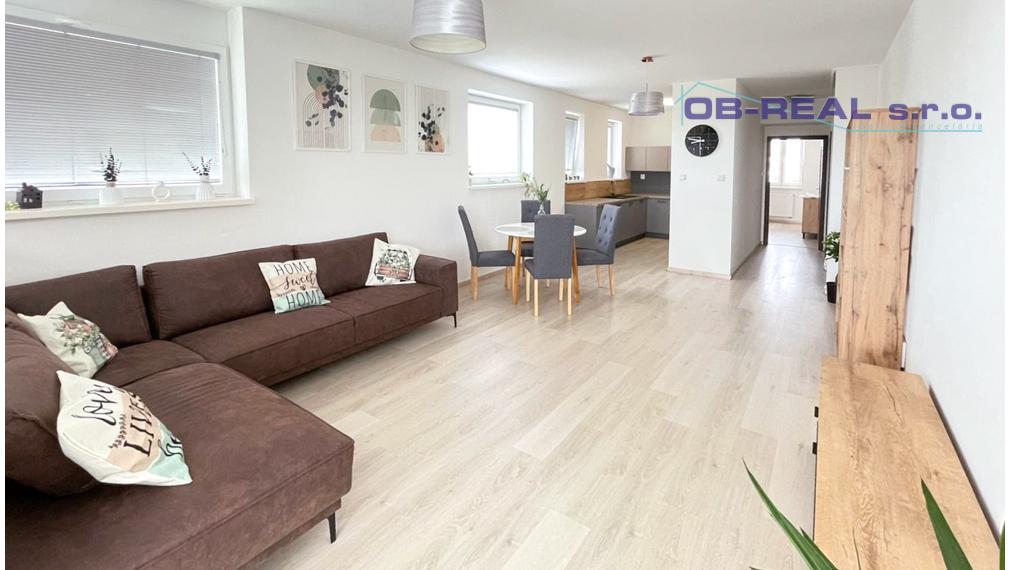 Veľký 3-izbový byt 87,7 m2 v Galante na PREDAJ!