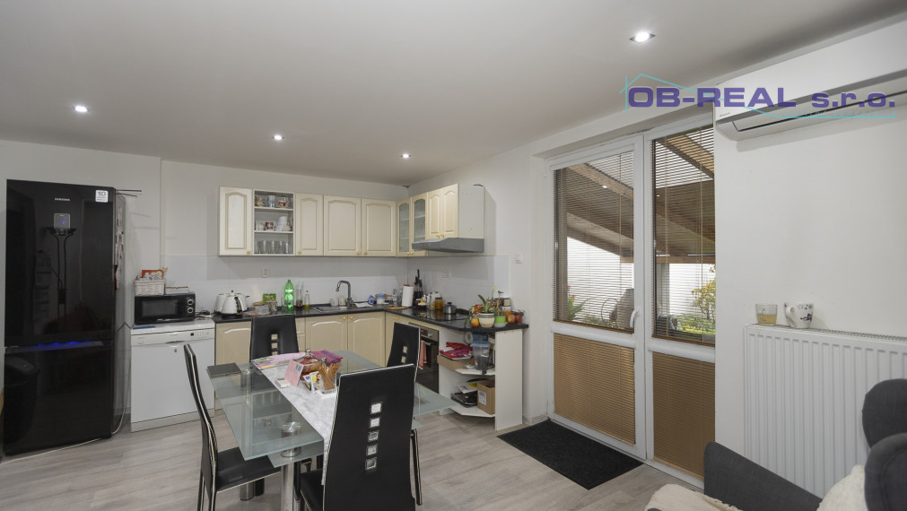 REZERVOVANÉ - Predaj rekonštr. 3izb RD 124m2 Garáž, prístrešok, pozemok 360m2