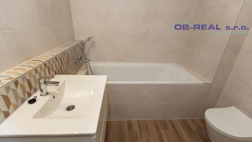 Prenajmeme zariadený 2izb byt 54,3+2,1m2, 3posch. novostavba - GA West M - Ihneď voľný