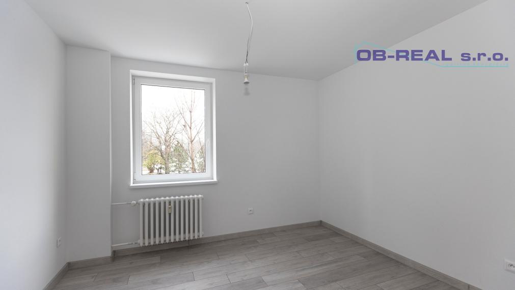 Predaj kompletne rekonštr. 3izb bytu na 1. z 12. posch. v centre Galanty