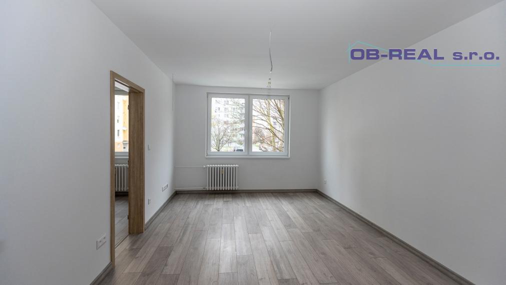 Predaj kompletne rekonštr. 3izb bytu na 1. z 12. posch. v centre Galanty